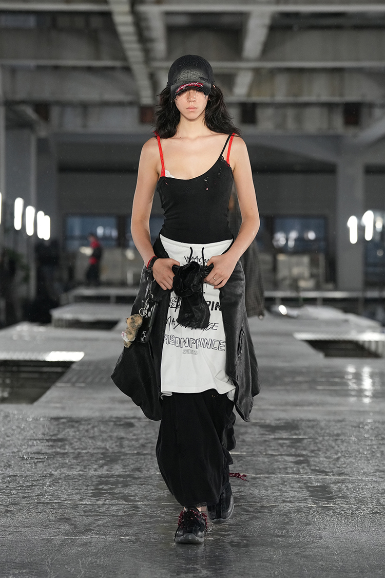 Look3