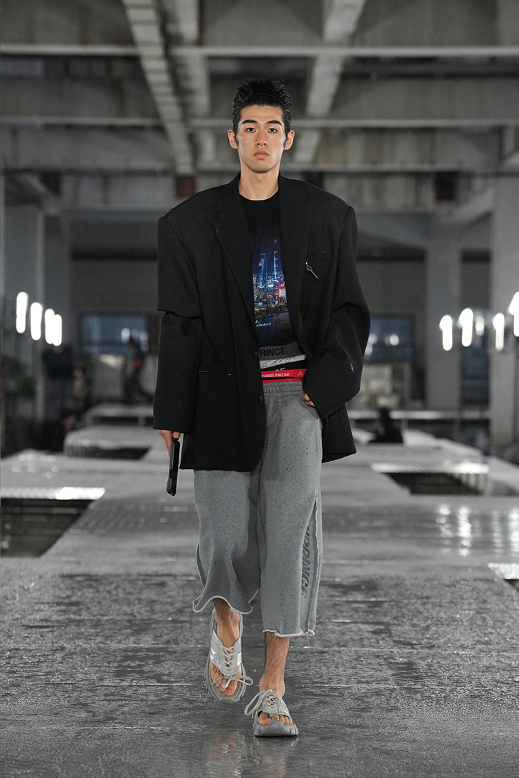 Look25