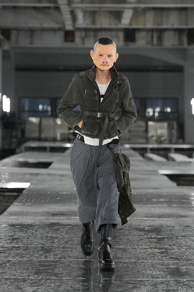 Look31