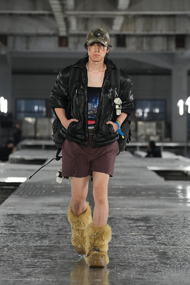 Look46