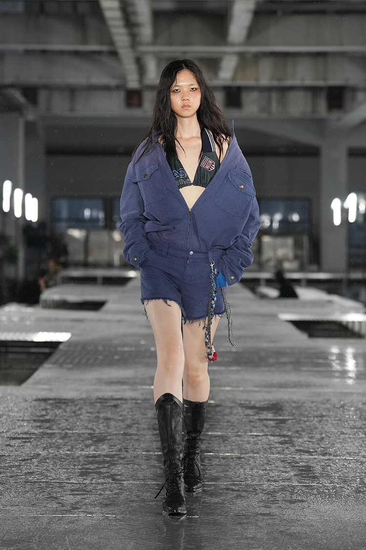 Look55