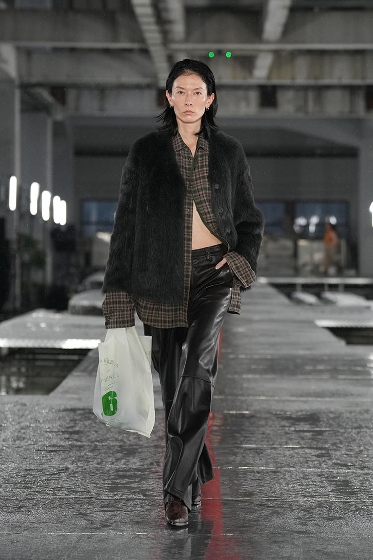 Look60