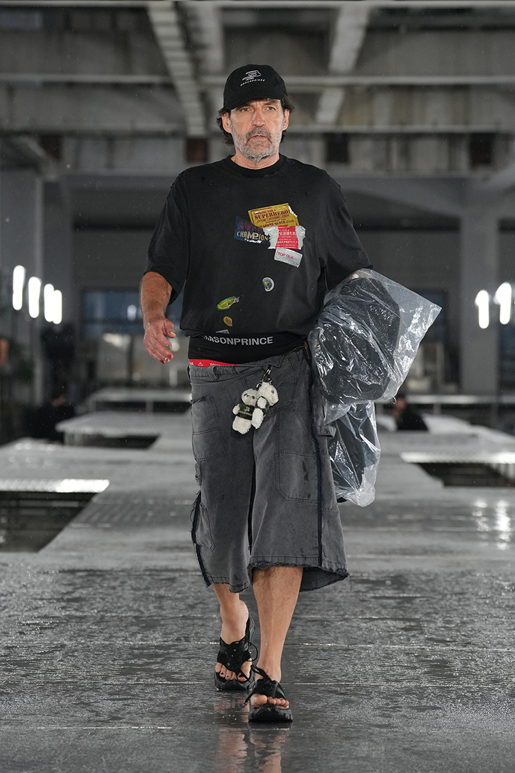 Look71